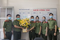 Phòng Chính trị chúc mừng các Câu lạc bộ của Đoàn trường nhân Ngày Báo chí Cách mạng Việt Nam