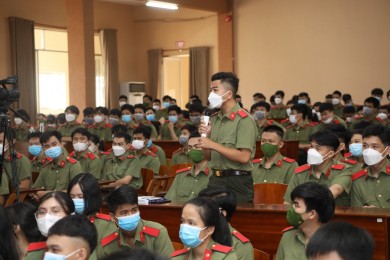 Đoàn Thanh niên tổ chức sinh hoạt đoàn đầu khóa cho học viên Khóa D30