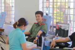 Giọt máu nghĩa tình vì đồng đội thân yêu