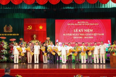 Trường Đại học An ninh nhân dân tổ chức Lễ Kỷ niệm 42 năm Ngày Nhà giáo Việt Nam
