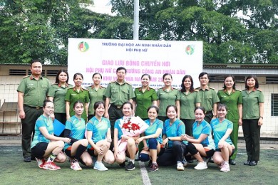Tổ chức giao lưu bóng chuyền hơi Hội phụ nữ các Trường CAND khu vực phía Nam năm 2023