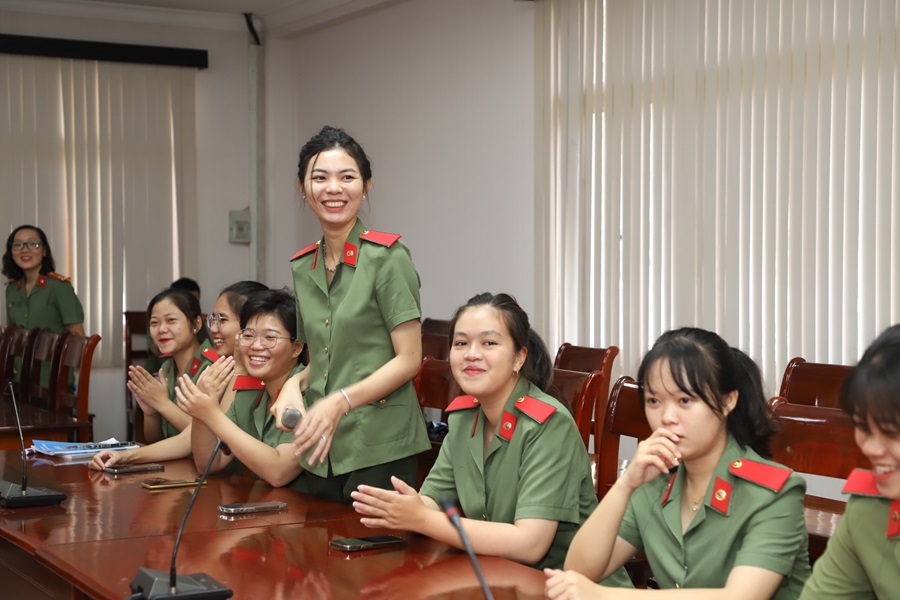 Chương trình gặp mặt hội viên mới và báo cáo chuyên đề “Văn hóa giao tiếp, ứng xử” 