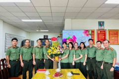 Khoa Lý luận chính trị và Khoa học xã hội nhân văn tổ chức nhiều hoạt động ý nghĩa kỷ niệm Ngày Nhà giáo Việt Nam 20/11