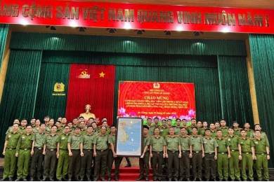 Trường Đại học An ninh nhân dân tổ chức nghiên cứu thực tế cho lớp đào tạo Trung cấp Lý luận chính trị khóa 2, hệ tập trung, lớp thứ 7 (T04.TCCT.K2.TT7) tại địa bàn tỉnh An Giang