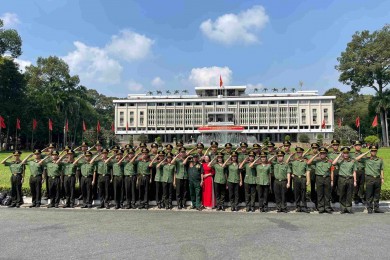 Tiếp tục triển khai mô hình giảng dạy “gắn lý luận với thực tiễn”, “từ thực tiễn giảng dạy lý luận” đối với Khóa D34