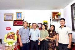 Khoa Lý luận chính trị và Khoa học xã hội nhân văn tổ chức các hoạt động tri ân Ngày Thương binh - Liệt sĩ