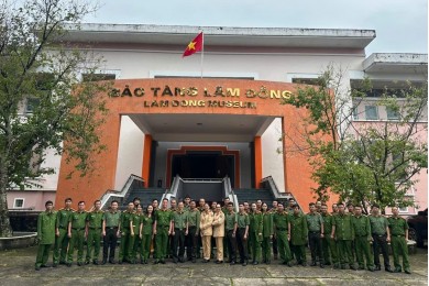 Trường Đại học An ninh nhân dân tổ chức nghiên cứu thực tế cho lớp đào tạo Trung cấp Lý luận chính trị khóa 2, hệ không tập trung, lớp thứ 8 tổ chức tại tỉnh Lâm Đồng (T04.TCCT.K2.KTT8.Lâm Đồng)