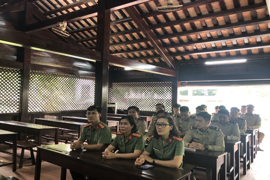 Tổ chức tham quan thực tế cuối khóa cho học viên Bộ Nội vụ Vương quốc Campuchia Khóa Q12D