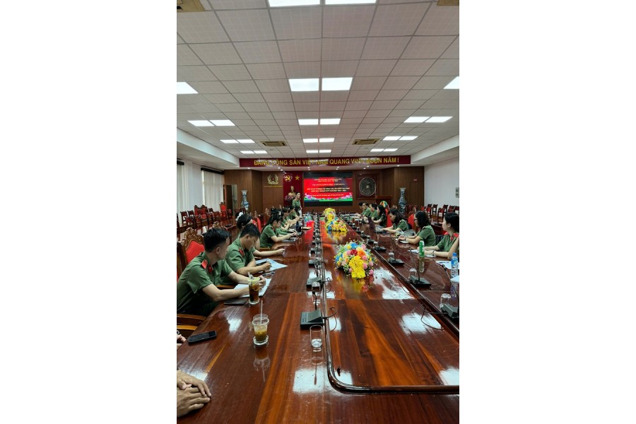 Khoa Ngoại ngữ – Tin học tổ chức Tọa đàm khoa học cấp Khoa, chủ đề “Rút kinh nghiệm công tác tổ chức dạy học môn học Ngoại ngữ năm học 2023-2024”