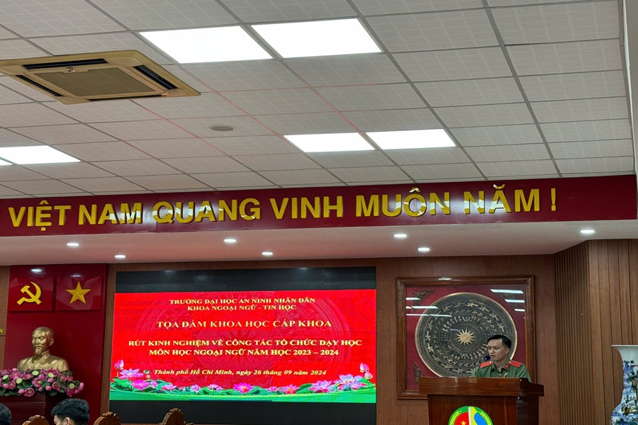 Khoa Ngoại ngữ – Tin học tổ chức Tọa đàm khoa học cấp Khoa, chủ đề “Rút kinh nghiệm công tác tổ chức dạy học môn học Ngoại ngữ năm học 2023-2024”