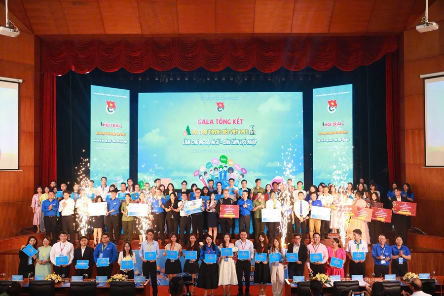 Học viên của Trường Đại học An ninh nhân dân đạt 2 giải Nhì và Ba đồng đội của Cuộc thi Olympic tiếng Anh dành cho cán bộ trẻ lần thứ VI, năm 2024 (OTA 2024)