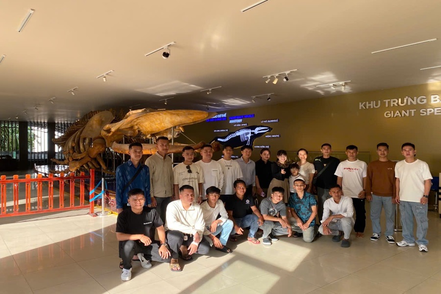 Tổ chức tham quan thực tế cuối khoá thực hành tiếng Việt cho học viên lớp Q13D Bộ Nội vụ Vương quốc Campuchia