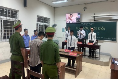 Phiên toà xét xử trực tiếp, kết hợp trực tuyến – Phiên tòa giả, trải nghiệm thật