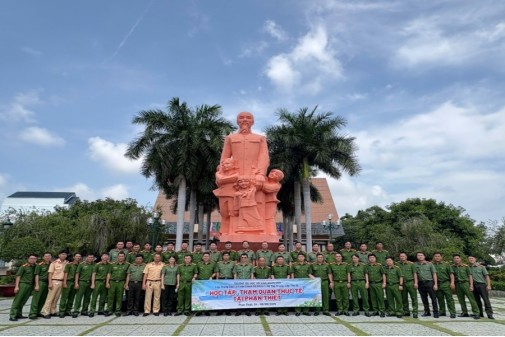 Khoa Luật tổ chức đi nghiên cứu thực tế đối với Lớp Trung cấp Lý luận Chính trị, khóa I, hệ tập trung, lớp thứ 10 (T04.TCCT.K1.TT10) tại tỉnh Lâm Đồng