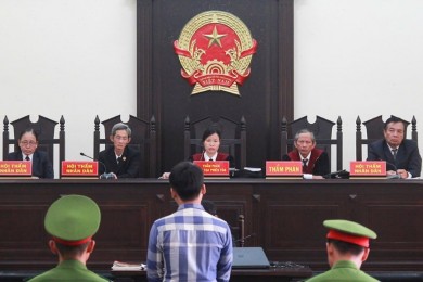 Phân biệt Tội giết người trong trạng thái tinh thần bị kích động mạnh với Tội cố ý gây thương tích hoặc gây tổn hại cho sức khỏe của người khác trong trạng thái tinh thần bị kích động mạnh 
