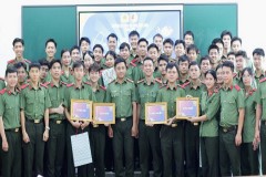 Khoa Luật tổ chức cuộc thi tìm hiểu kiến thức pháp luật chuyên ngành cho học viên trung đội VB2-D5C