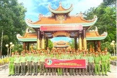Khoa Quản lý nhà nước về an ninh, trật tự tổ chức cho học viên Lớp Trung cấp lý luận chính trị khóa 1, hệ tập trung, lớp 2 đi nghiên cứu thực tế tại Khu Di tích lịch sử Địa đạo Củ Chi, Thành phố Hồ Chí Minh