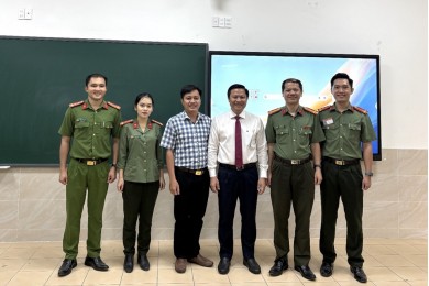 Hoạt động nghiên cứu thực tế của Lớp Trung cấp lý luận chính trị, khóa 2, hệ tập trung, lớp thứ 1 (T04.TCCT.K2.TT1)