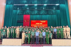 Trường Đại học An ninh nhân dân tổ chức chương trình nghiên cứu thực tế cho lớp trung cấp lý luận chính trị khóa 2, hệ không tập trung, lớp thứ 10