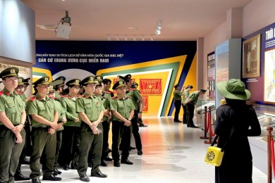 Học viên Trung đội VB2_T5C và VB2_T5D nghiên cứu thực tế tại tỉnh Tây Ninh