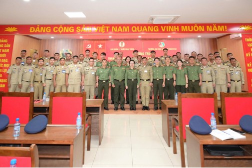 Trường Đại học An ninh nhân dân tổ chức nghiên cứu thực tế cho học viên Bộ Nội vụ Vương quốc Campuchia 