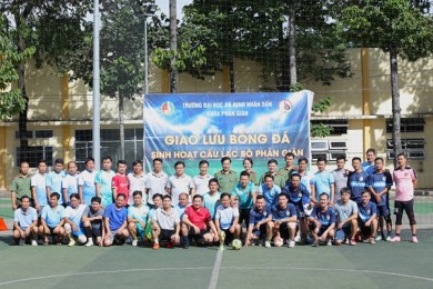 Câu lạc bộ K5 - Khoa K5 tổ chức giao lưu bóng đá sinh hoạt câu lạc bộ