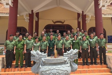 Khoa An ninh đối ngoại, Trường Đại học An ninh nhân dân tổ chức tham quan, tìm hiểu thực tế cho Lớp CH19B tại tỉnh Long An