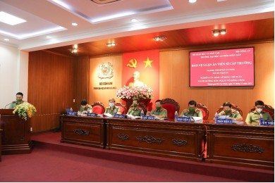 Trường Đại học An ninh nhân dân tổ chức đánh giá Luận án Tiến sỹ cấp Trường của Nghiên cứu sinh Lê Đăng Chí Tuân