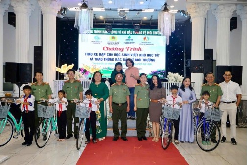 Mô hình “An ninh nội địa từ cơ sở - An ninh từ lòng dân”: Lan tỏa yêu thương và hành động vì môi trường tại địa bàn cơ sở tỉnh Đồng Tháp 