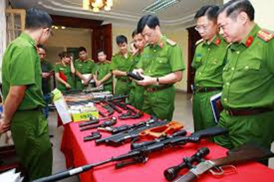 Một số vấn đề bất cập trong quy định của pháp luật ảnh hưởng đến điều tra, xử lý tội phạm về vũ khí quân dụng