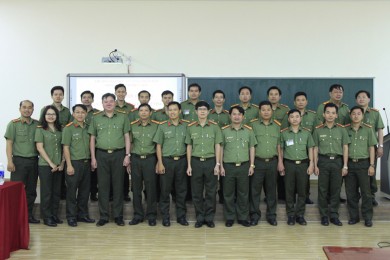 Khoa An ninh điều tra tổ chức Tọa đàm khoa học với chủ đề: “Trao đổi kinh nghiệm, những vấn đề mới, khó khăn, vướng mắc trong công tác nghiệp vụ An ninh điều tra và phương hướng giải quyết”