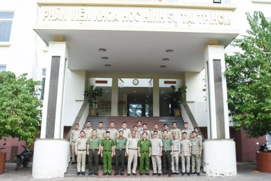 Khoa An ninh điều tra tổ chức hoạt động tham quan thực tế cho học viên Lớp Q4TT trong Chương trình bồi dưỡng cán bộ Bộ Nội vụ Vương quốc Campuchia