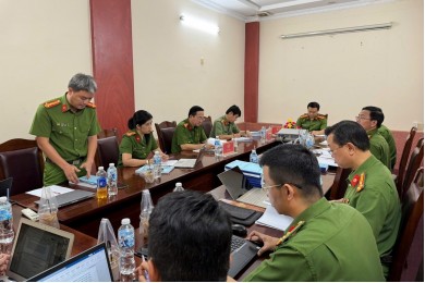 Tham gia thẩm định nghiệm thu giáo trình Ngành Điều tra hình sự, chuyên ngành Điều tra tội phạm xâm phạm trật tự, an toàn xã hội tại Trường Đại học Cảnh sát nhân dân