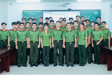 Khoa An ninh chính trị nội bộ tổ chức Cuộc thi tìm hiểu pháp luật về an toàn thông tin