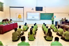 Khoa An ninh kinh tế tổ chức ngoại khoá “Rung chuông vàng” tại lớp LT- T11C
