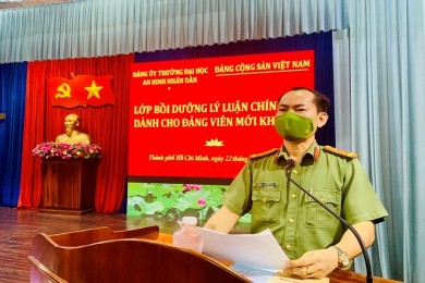 Đảng ủy Trường Đại học An ninh nhân dân tổ chức lớp Bồi dưỡng lý luận chính trị dành cho đảng viên mới khóa 42 và lớp Bồi dưỡng lý luận chính trị dành cho đối tượng kết nạp Đảng khóa 49