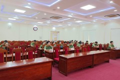 Chi bộ Khoa Ngoại ngữ - Tin học tổ chức sinh hoạt chính trị về sách của đồng chí Tổng Bí thư Nguyễn Phú Trọng