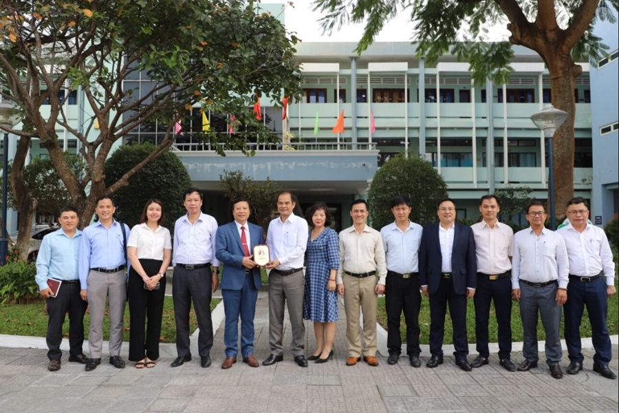 Trường Đại học An ninh nhân dân tổ chức tham quan thực tế tìm hiểu kinh nghiệm chuyển đổi số tại Đà Nẵng