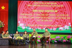 Khoa Lý luận chính trị và Khoa học xã hội nhân văn tổ chức sinh hoạt chuyên đề phương pháp, kỹ năng học tập, nghiên cứu khoa học cho tân sinh viên Trường Đại học An ninh nhân dân