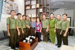 Lớp trung cấp lý luận chính trị khoá I, lớp 1 đi thực tế tại huyện Côn Đảo, tỉnh Bà Rịa - Vũng Tàu