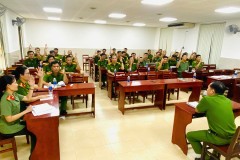 Sinh hoạt Chi bộ “4 tốt”, chuyên đề “Nguyễn Ái Quốc - Hồ Chí Minh với sự hình thành và phát triển đường lối cách mạng Việt Nam” tại Chi bộ Lớp Trung cấp Lý luận chính trị khoá I, hệ Tập trung, lớp thứ 2