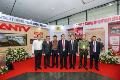 Báo chí CAND thu hút sự quan tâm của độc giả tại Hội báo toàn quốc