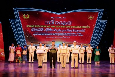 Bế mạc Liên hoan “Bác Hồ - Niềm tin yêu qua từng trang sách” năm 2023