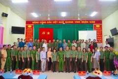 Khoa An ninh kinh tế, Trường Đại học An ninh nhân dân tổ chức thăm, động viên giảng viên tăng cường Công an xã và tặng quà cho cán bộ, chiến sĩ, người nghèo, người có hoàn cảnh khó khăn tại tỉnh Đồng Tháp nhân dịp Tết Nguyên đán Giáp Thìn năm 2024