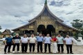 Đoàn công tác Trường Đại học An ninh nhân dân thăm, làm việc và tập huấn phương pháp giảng dạy tiếng Anh tại Học viện An ninh nhân dân Lào