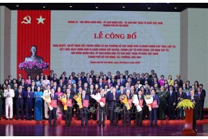 Cả nước đồng loạt tổ chức Lễ công bố các nghị quyết, quyết định về tổ chức chính quyền địa phương 2 cấp