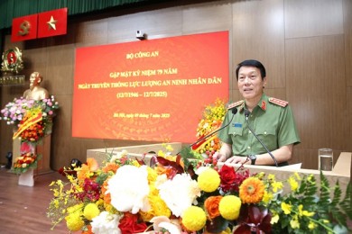 Tiếp lửa truyền thống, giữ vững trận tuyến an ninh