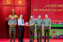 Nhà xuất bản Chính trị quốc gia Sự thật và Trường Đại học An ninh nhân dân phối hợp tổ chức Lễ giới thiệu cuốn sách “Đổi mới, kiến tạo, hội nhập, phát triển” của đồng chí Nguyễn Tấn Dũng - nguyên Ủy viên Bộ Chính trị, nguyên Thủ tướng Chính phủ