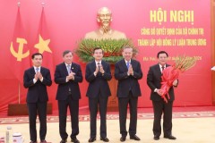 Tổng Bí thư Tô Lâm trao Quyết định thành lập Hội đồng Lý luận Trung ương