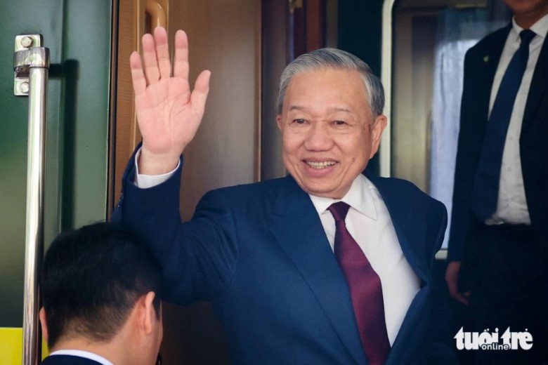 Tổng Bí thư, Chủ tịch nước Tô Lâm đi tàu hỏa về Hà Nội, kết thúc tốt đẹp chuyến thăm Trung Quốc